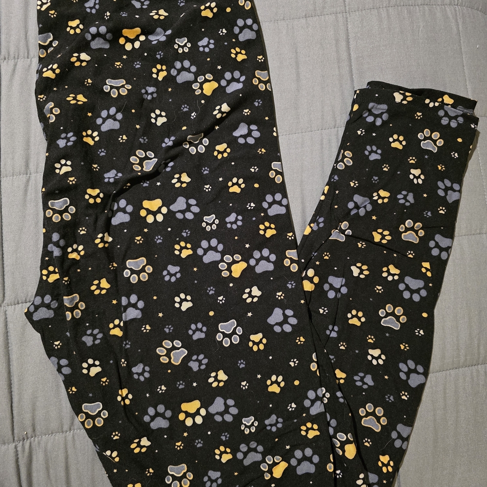 Leggings Depot Black Leggings with Blue and Gold Paw Prints